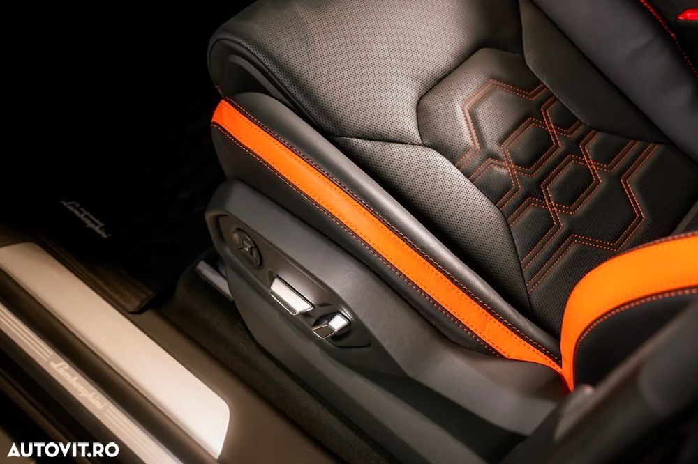 Lamborghini URUS - 18