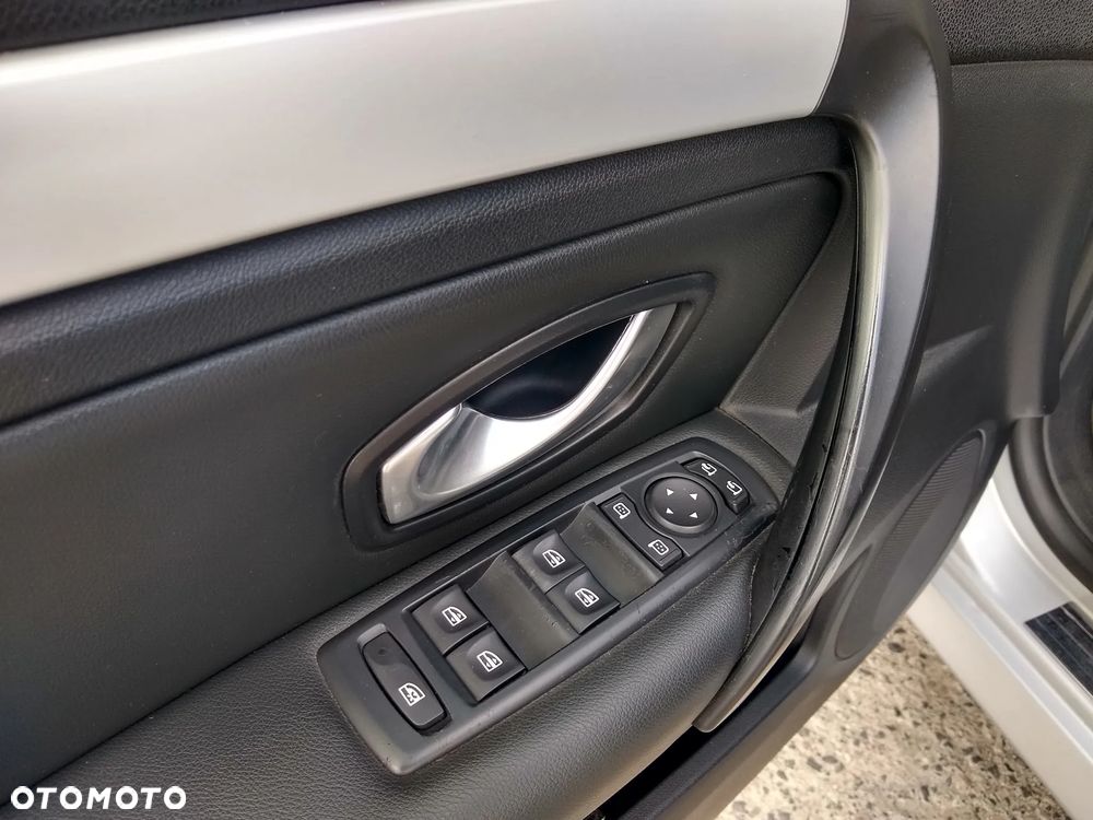 Renault Laguna 2.0 DCi FAP GT - 23