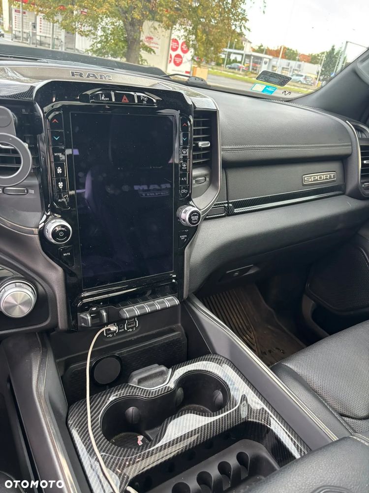 Dodge RAM 5.7 4x4 - 17