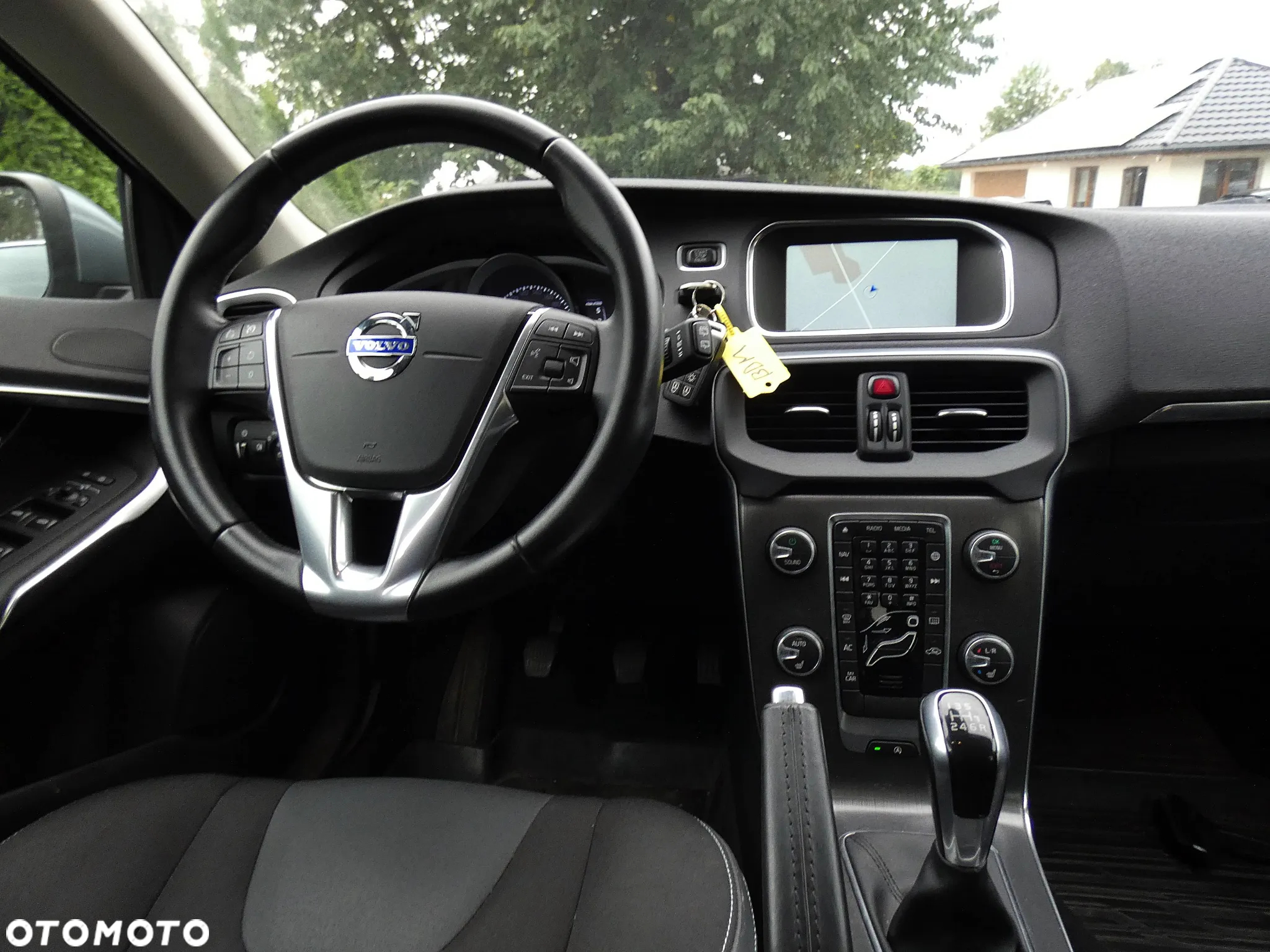 Volvo V40 ver-d2-drive--e-scr-inscription - 4