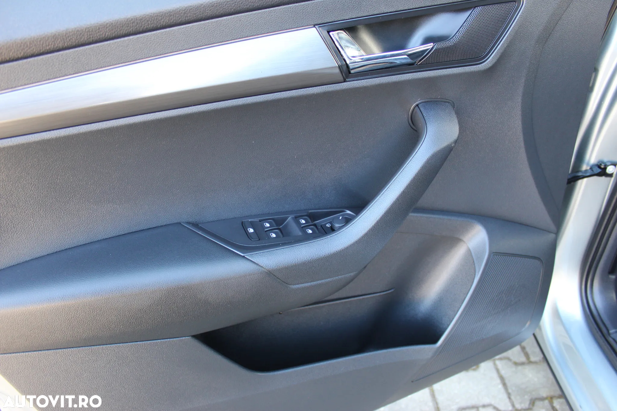 Skoda Karoq 1.5 TSI DSG Ambition - 9