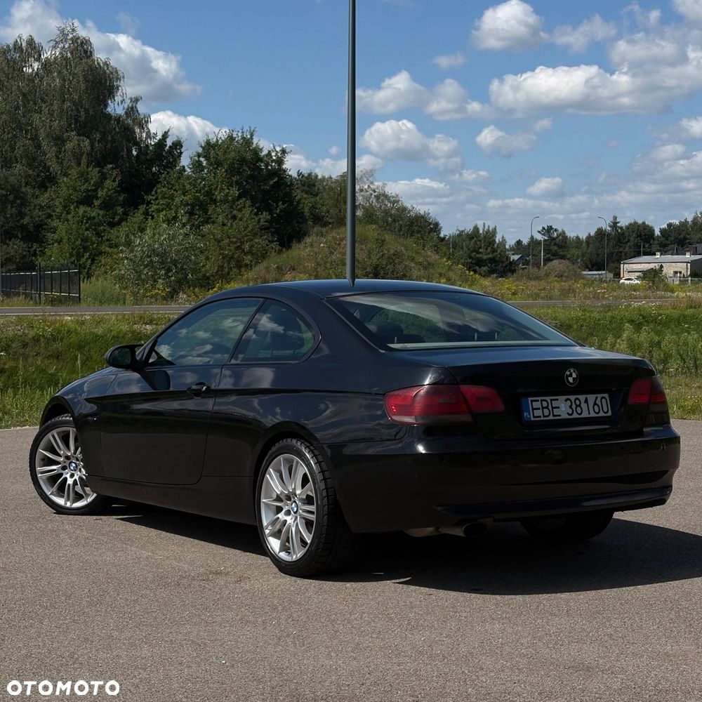 BMW Seria 3 320i M Sport Edition - 4