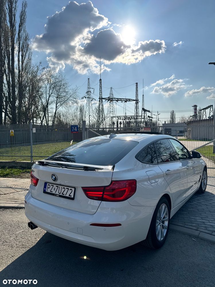BMW 3GT 320d Luxury Line - 11