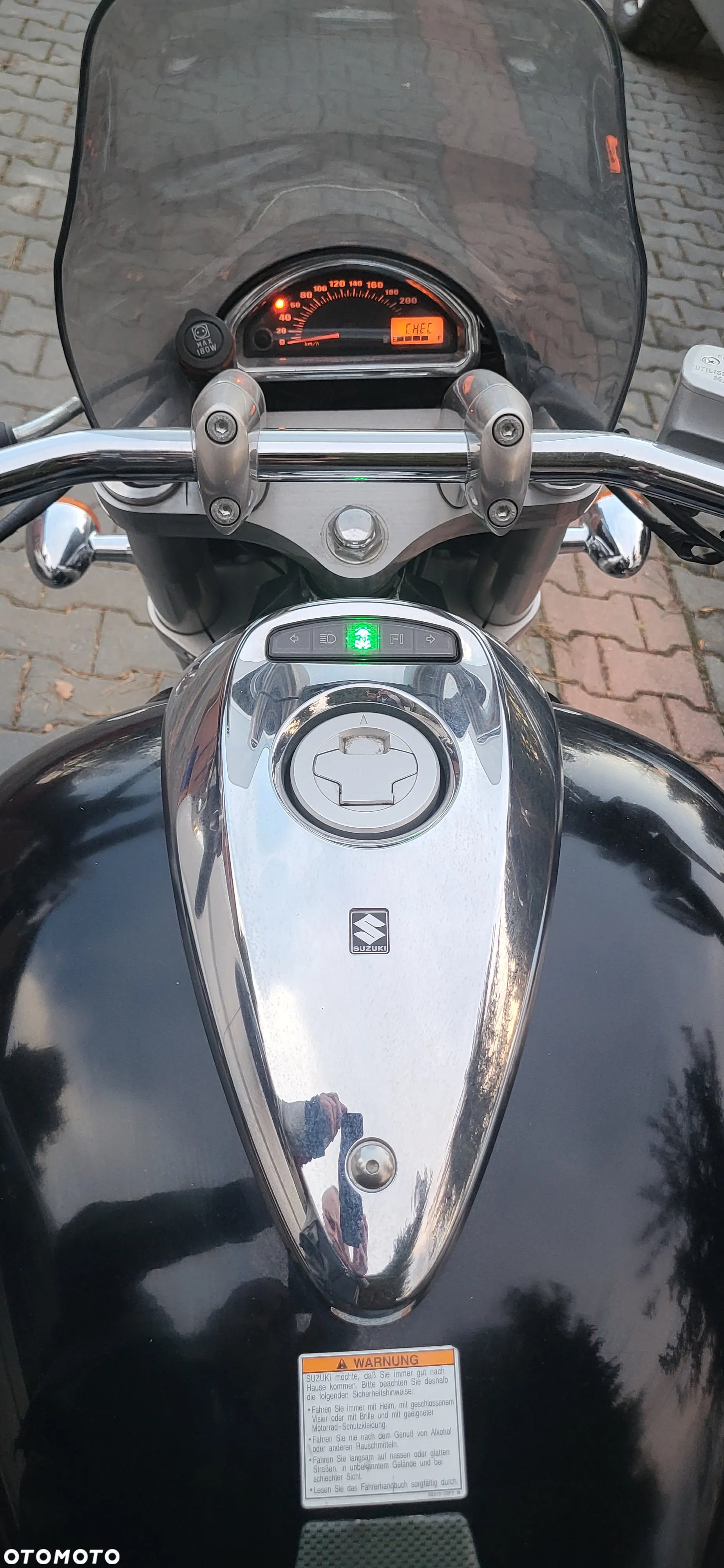 Suzuki Intruder - 18