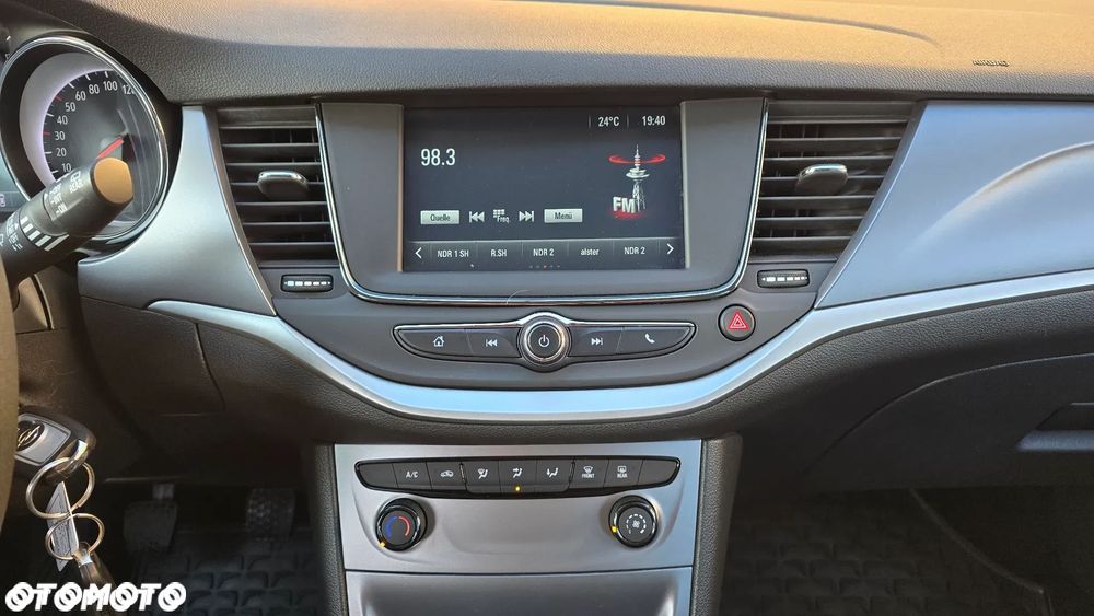 Opel Astra - 16