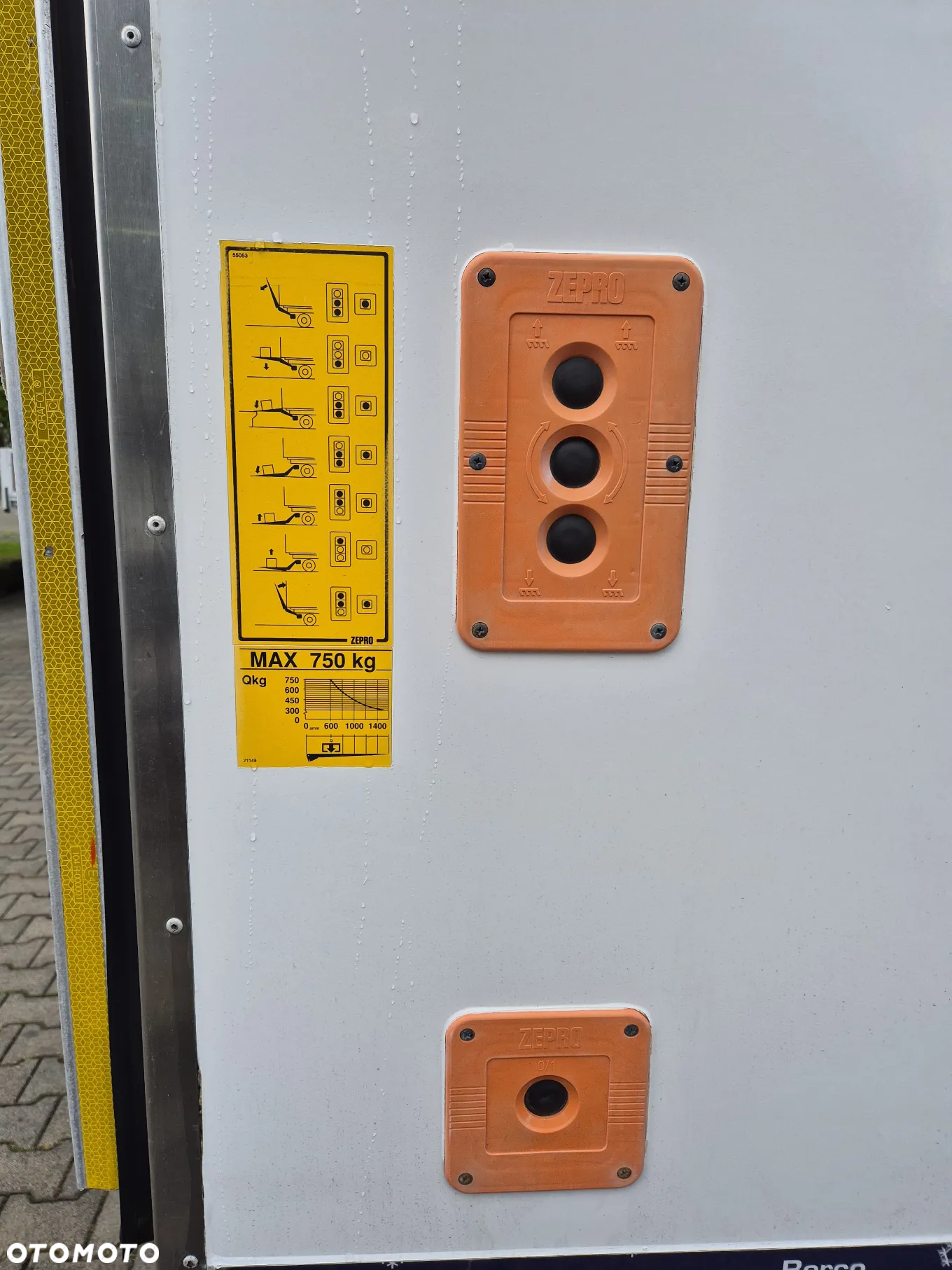 MAN TGE 3.180 DSG 4Motion / 4X4 / CHŁODNIA MITSUBISHI / WINDA ZEPRO 750KG / WEBASTO / BEZWYPADKOWY / 8 EUROPALET / STAN IDEALNY / RZADKOŚĆ NA RYNKU! - 19