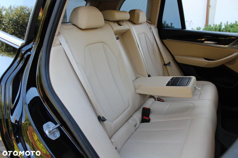 BMW X3 xDrive20i - 7