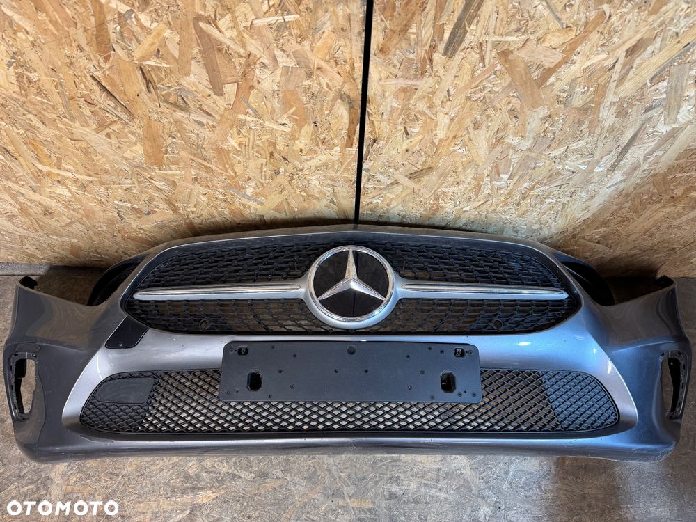 Zderzak przód Mercedes a klasa 177 bez dziur - 1