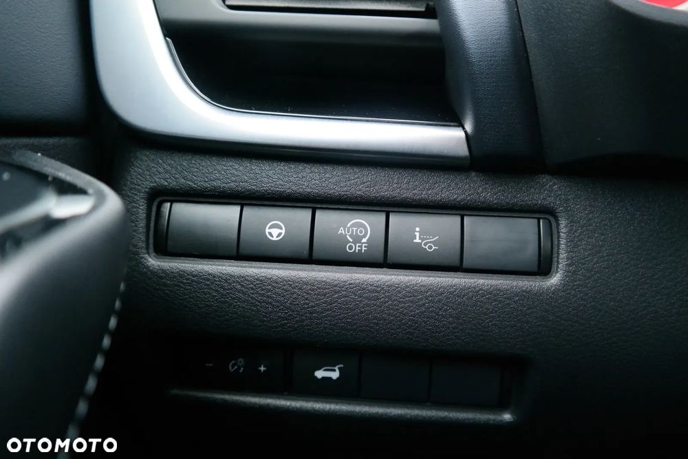 Nissan Qashqai 1.3 DIG-T Tekna DCT - 24