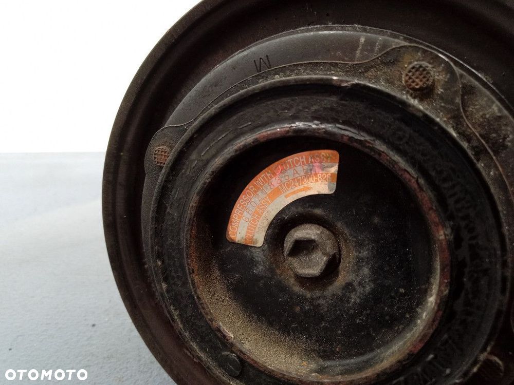 GRAND CHEROKEE WK2 3.0 CRD SPRĘŻARKA KLIMATYZACJI - 3