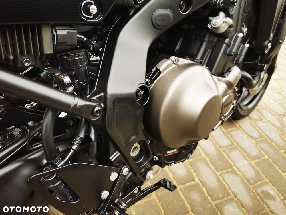 Yamaha XSR - 18