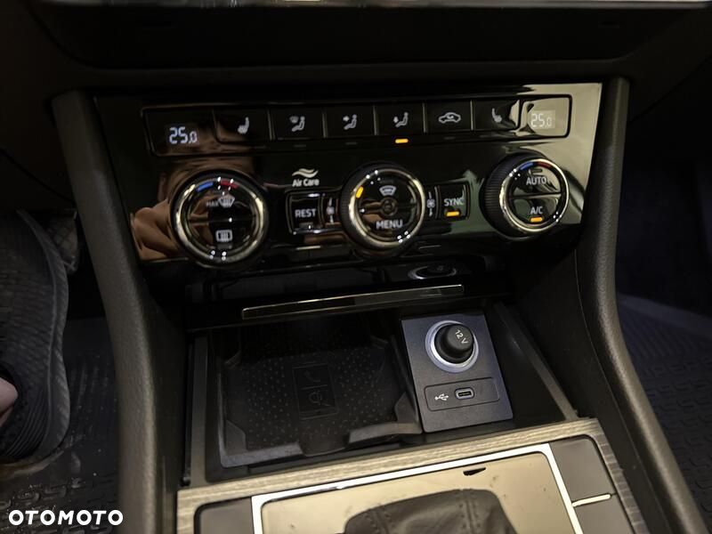 Skoda Superb 2.0 TSI Style DSG - 17