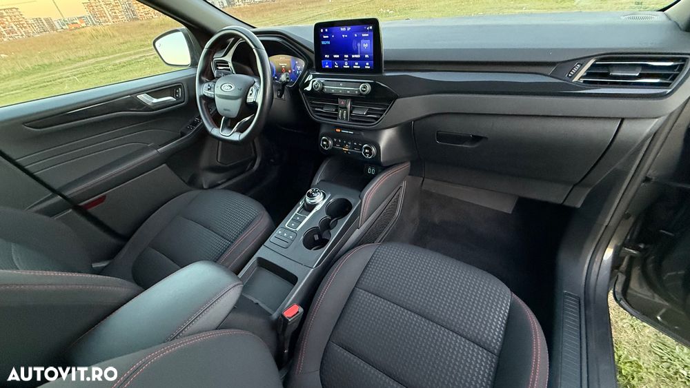 Ford Kuga 2.5 Duratec FHEV ST-LINE - 26