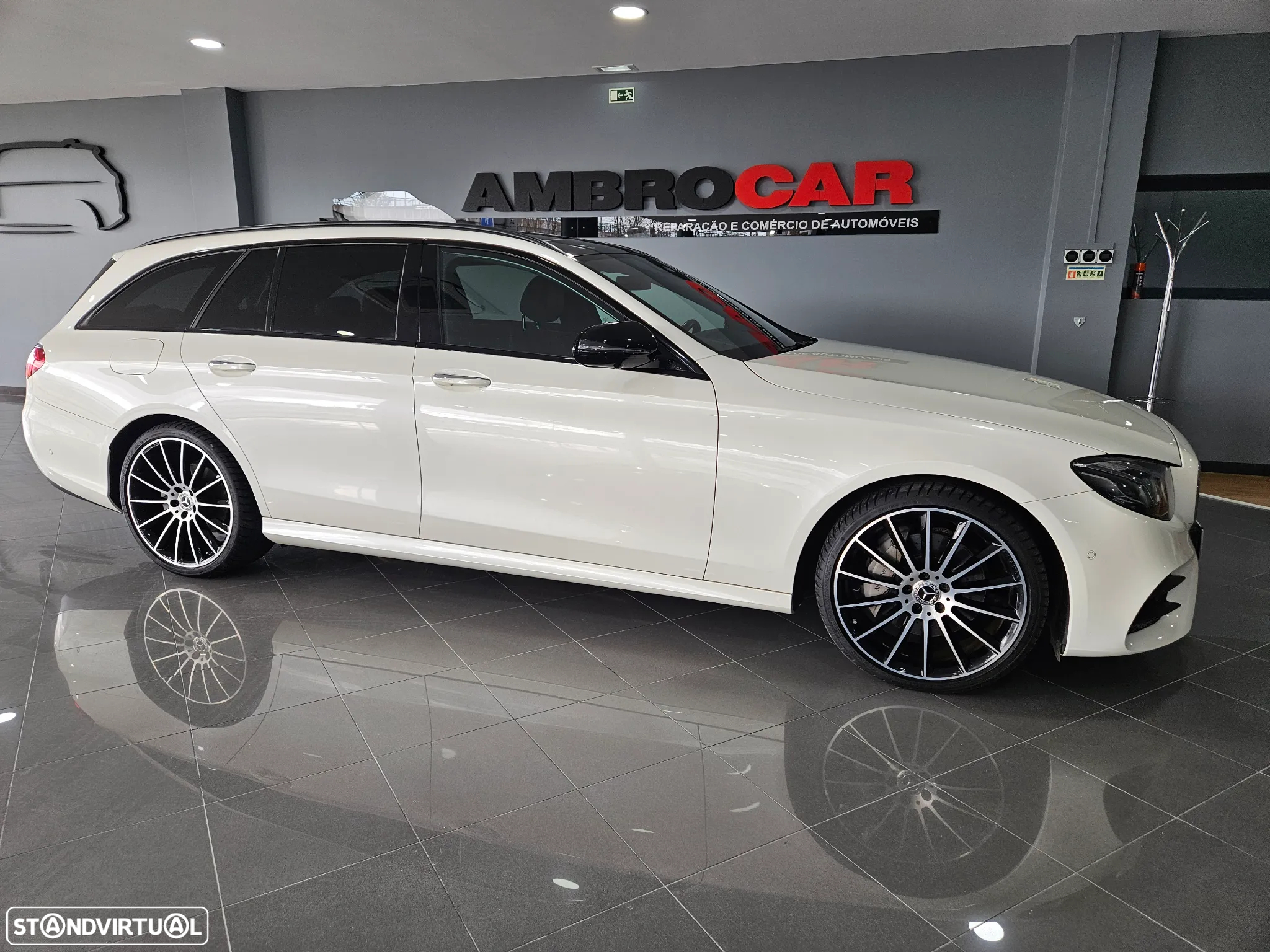 Mercedes-Benz E 300 d AMG Line - 9