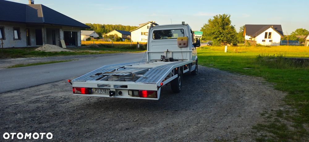 Mercedes-Benz Sprinter - 26