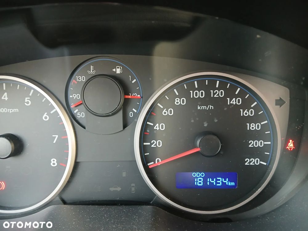 Hyundai i20 - 10
