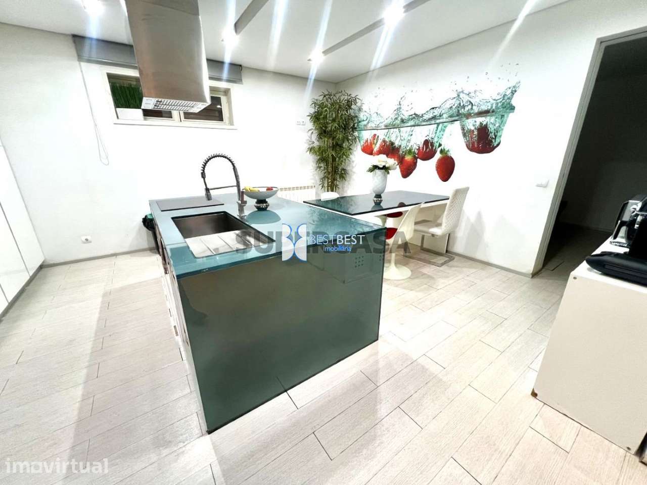 EXCELENTE MORADIA INDIVIDUAL T4, CRUZ,5 MINUTOS  CENTRO FAMALICÃO - Grande imagem: 4/47