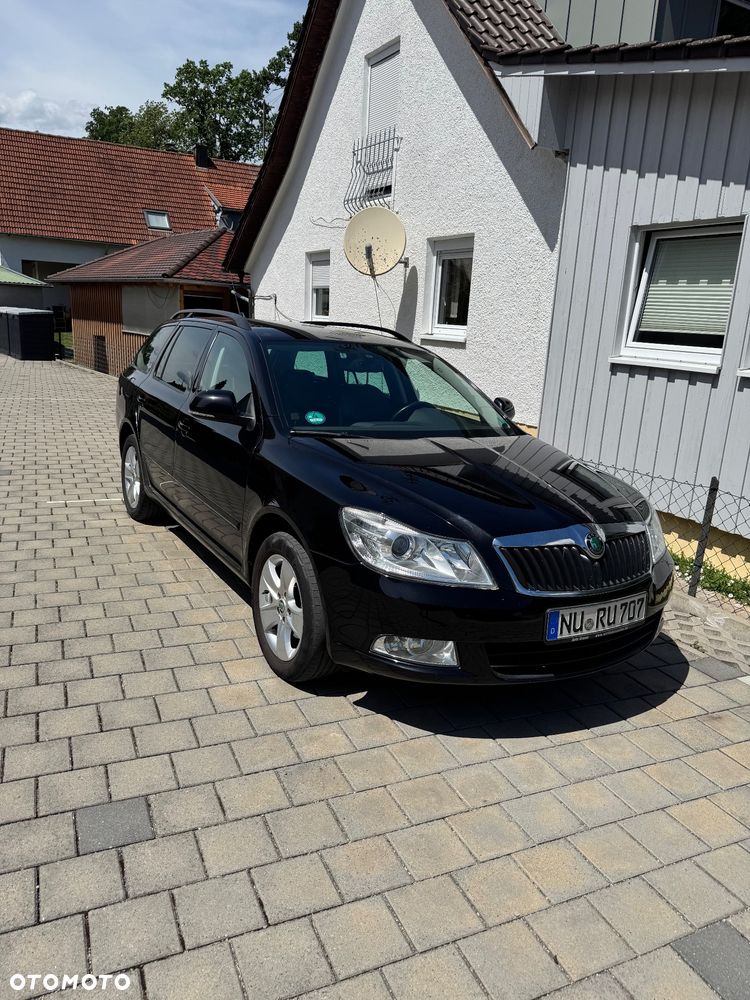 Skoda Octavia 1.6 TDI Elegance DSG - 9