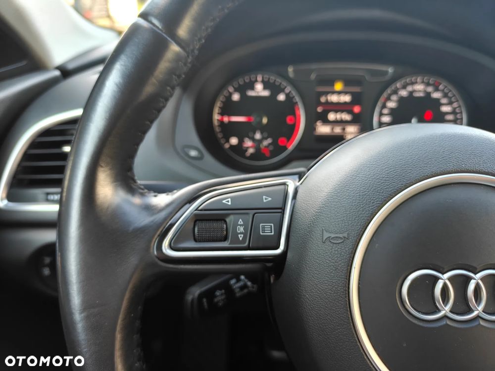 Audi Q3 2.0 TDI Design - 27