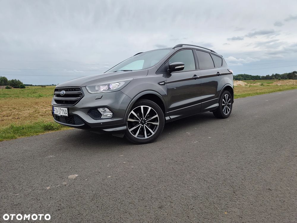 Ford Kuga 1.5 EcoBoost 2x4 ST-Line - 1