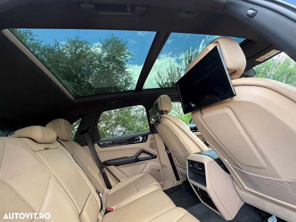 PORSCHE Cayenne 2022 — imagine 7