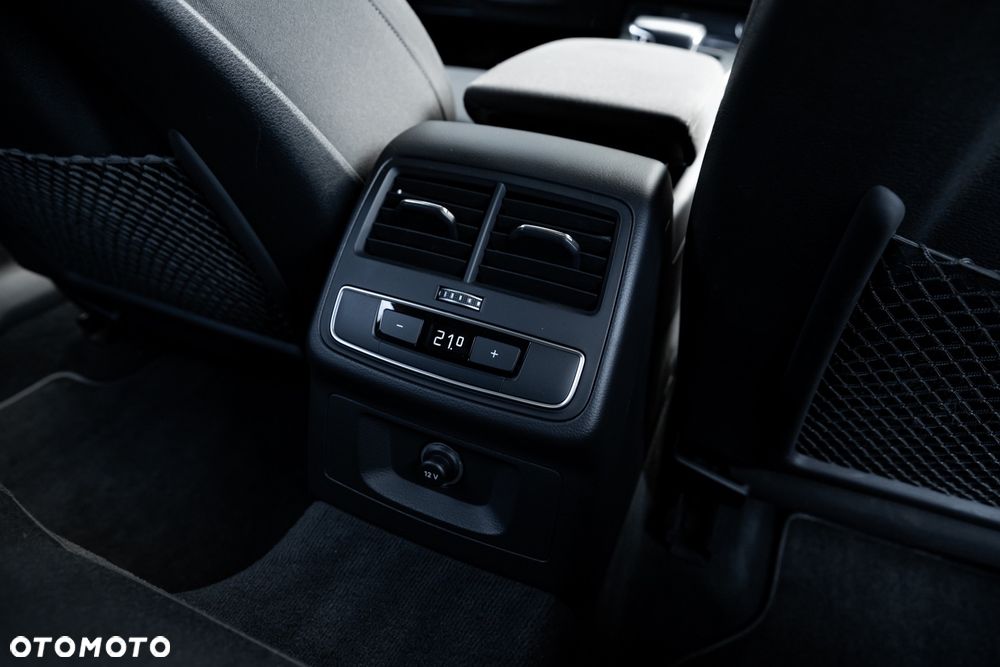 Audi A4 Limousine 35 TFSI mHEV S tronic - 24