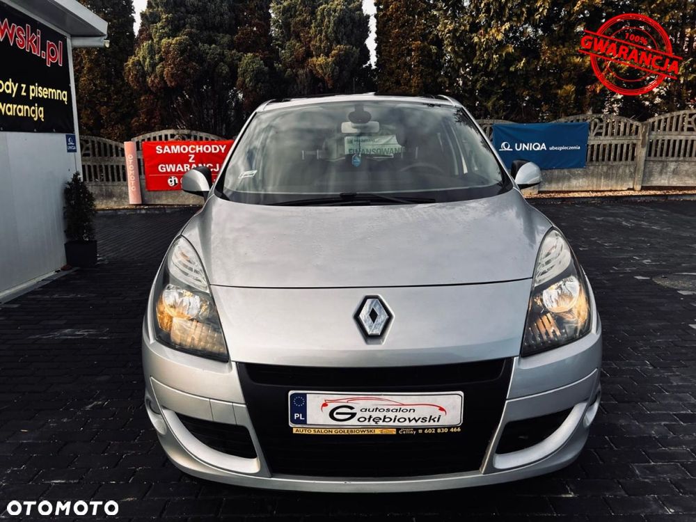 Renault Scenic dCi 110 EDC Paris - 19