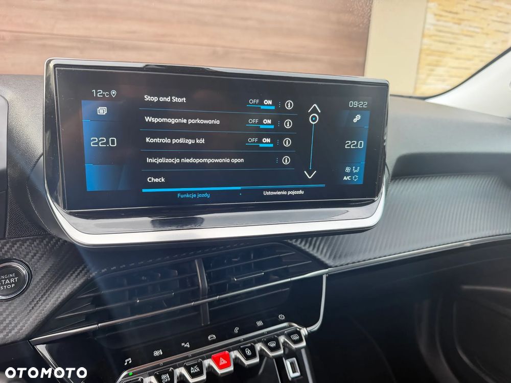 Peugeot 2008 - 18