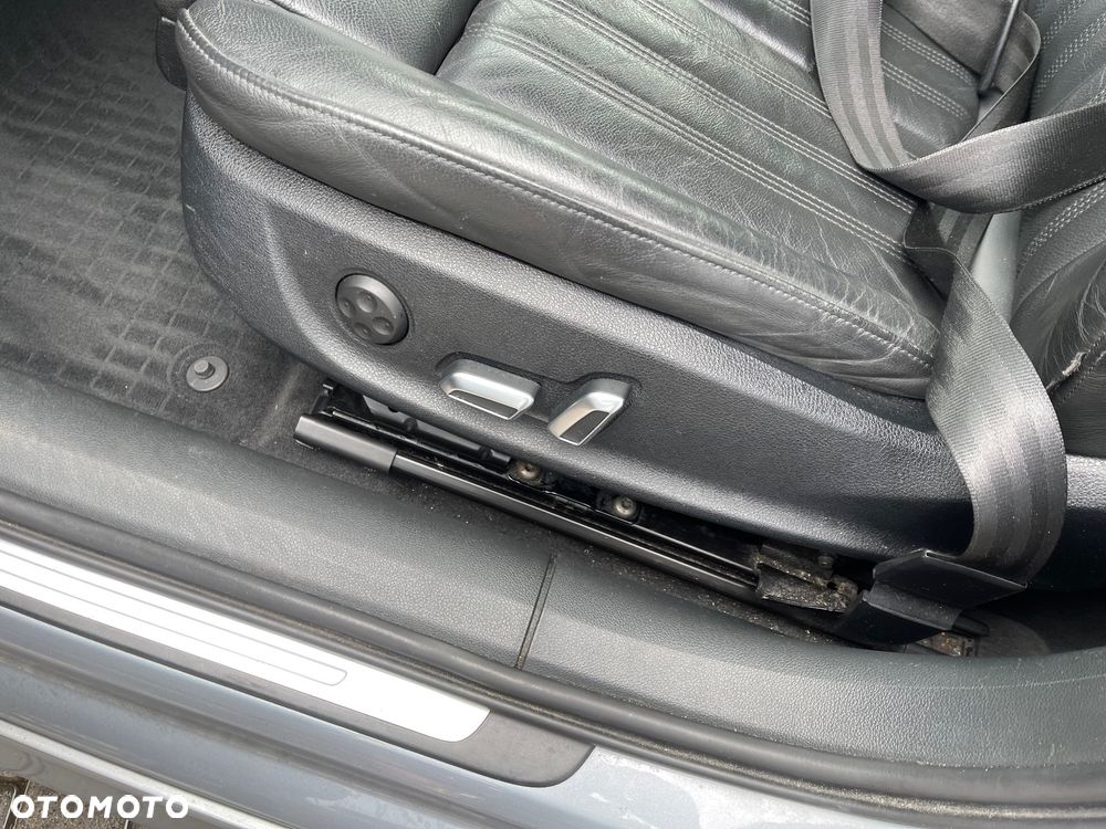 Audi A6 Avant 2.0 TDI Ultra DPF S tronic - 14