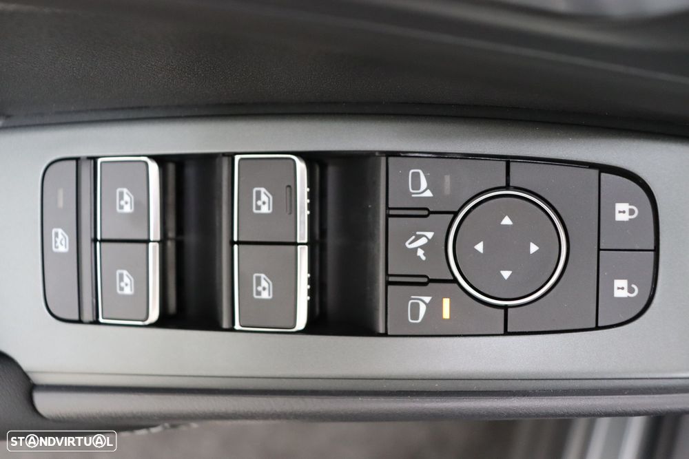 Nissan Qashqai 1.3 DIG-T N-Connecta Xtronic - 18