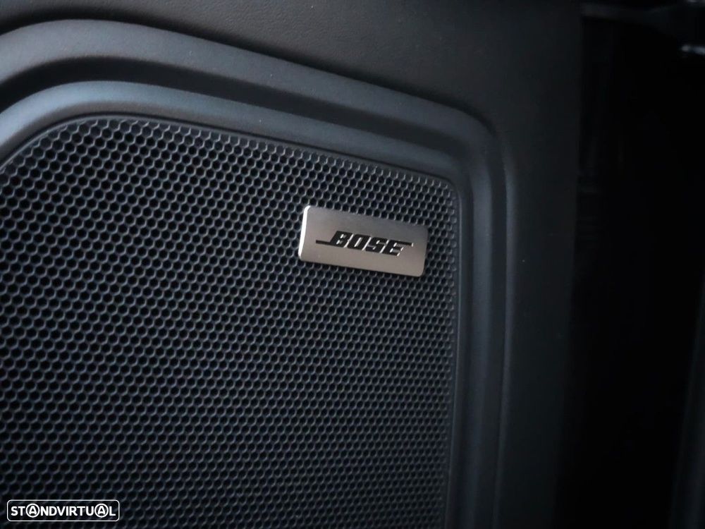 Porsche Macan Turbo PDK - 35