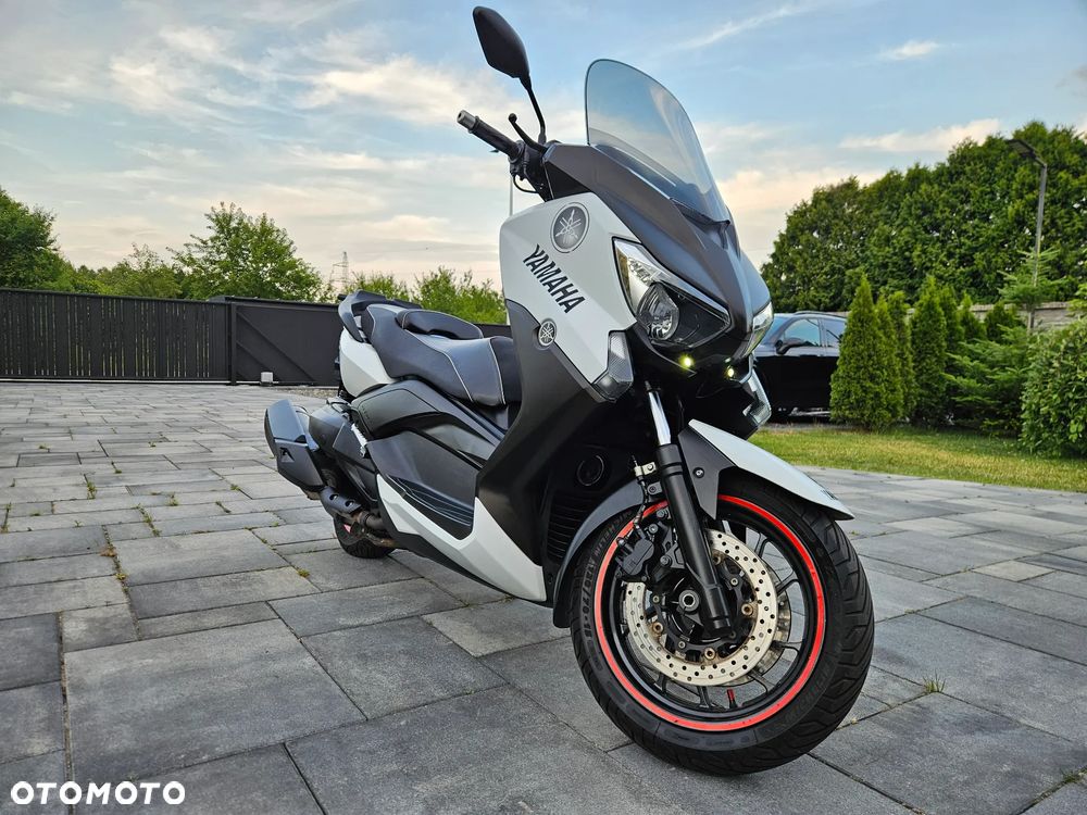 Yamaha X-max - 7