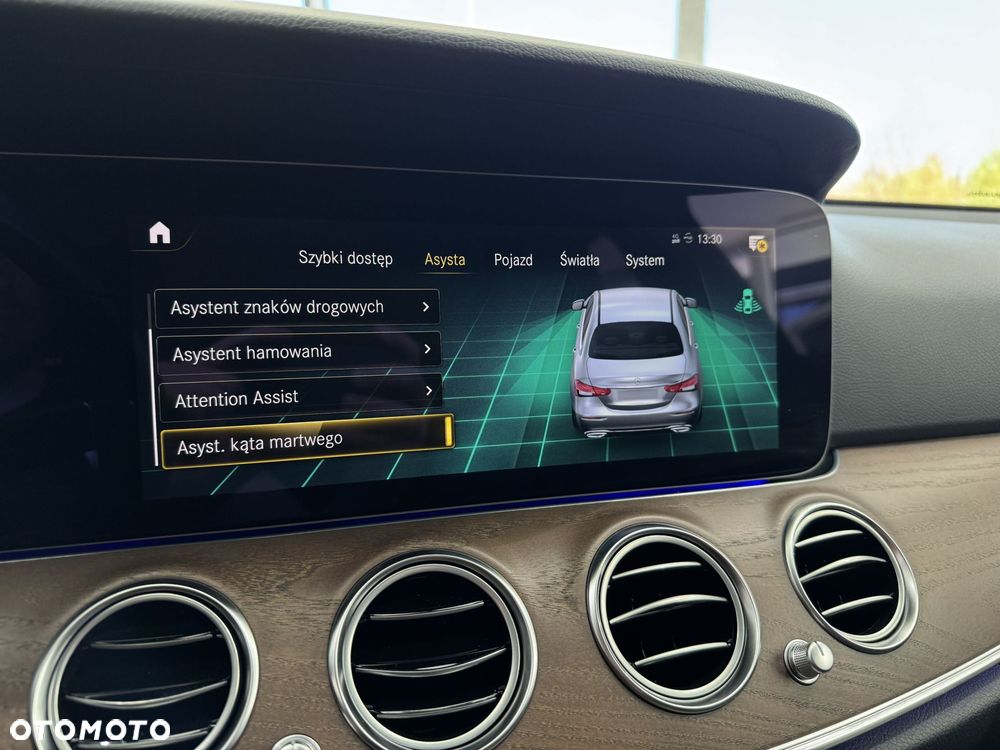Mercedes-Benz Klasa E 220 d 4-Matic Avantgarde - 36