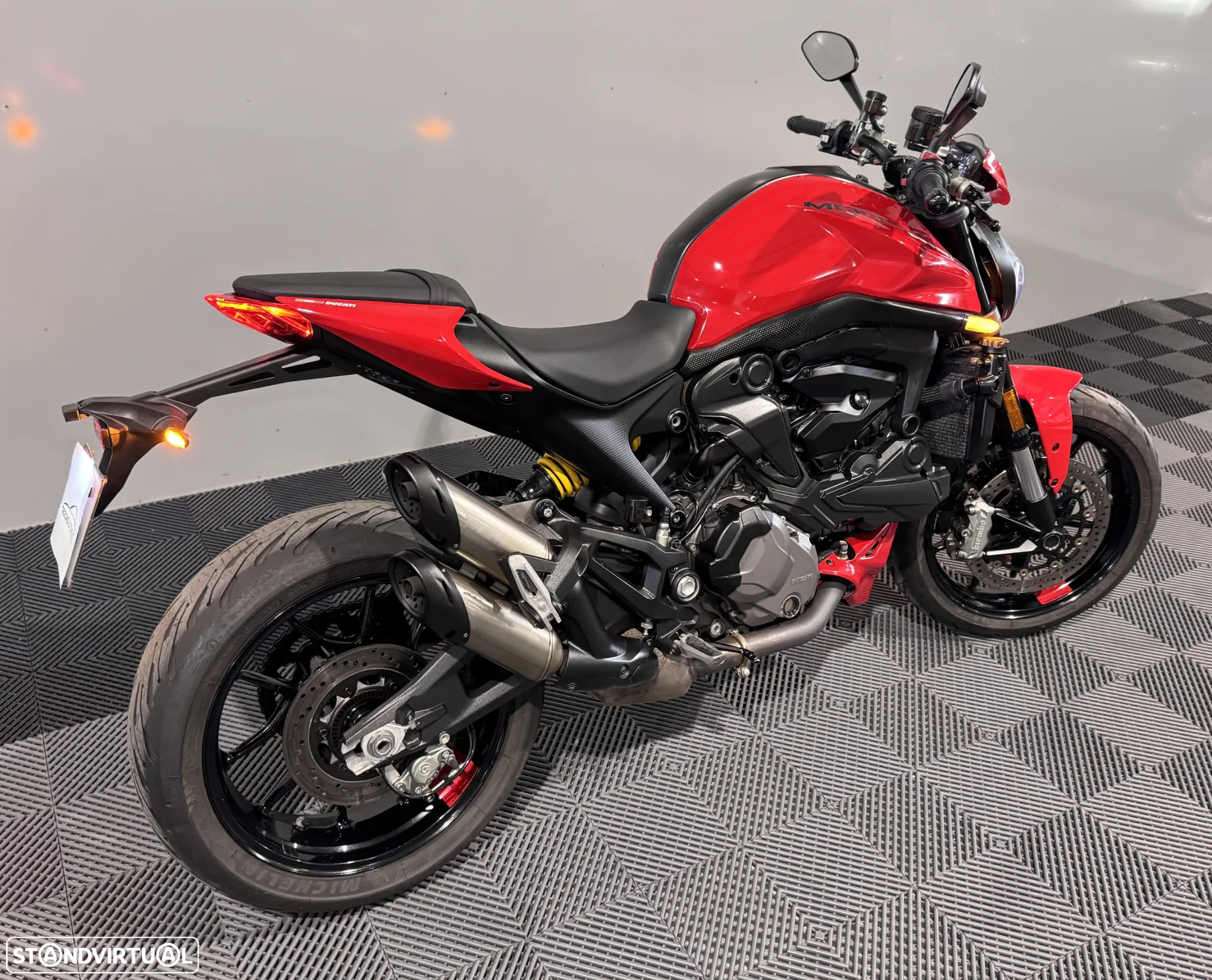 Ducati Monster 937 - 48