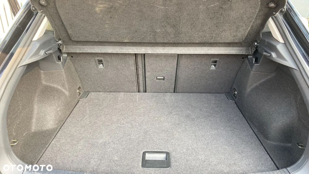 Volkswagen T-Roc 1.5 TSI Life DSG - 28