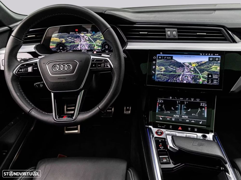 Audi SQ8 - 12