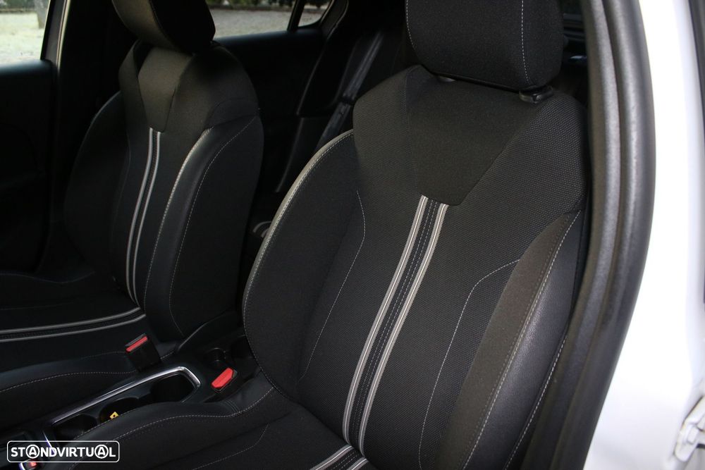 Opel Corsa 1.2 T GS - 24