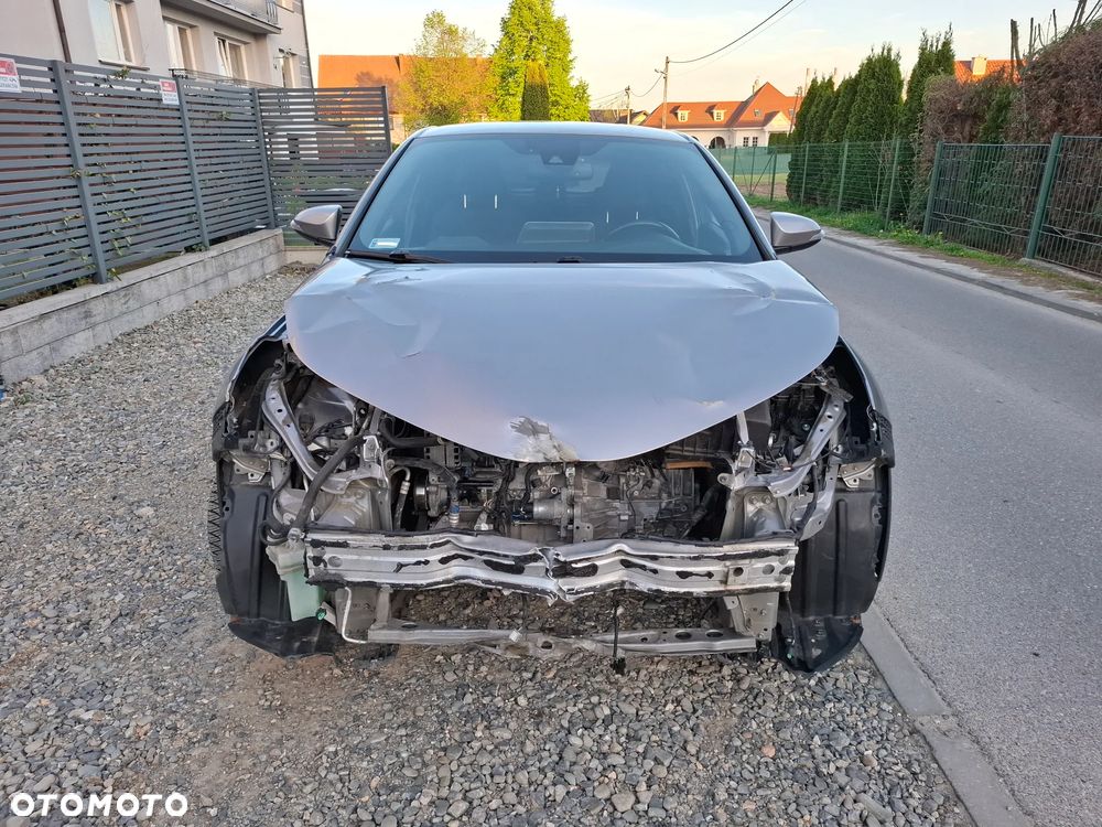 Toyota C-HR 1.2 Turbo Team Deutschland - 6