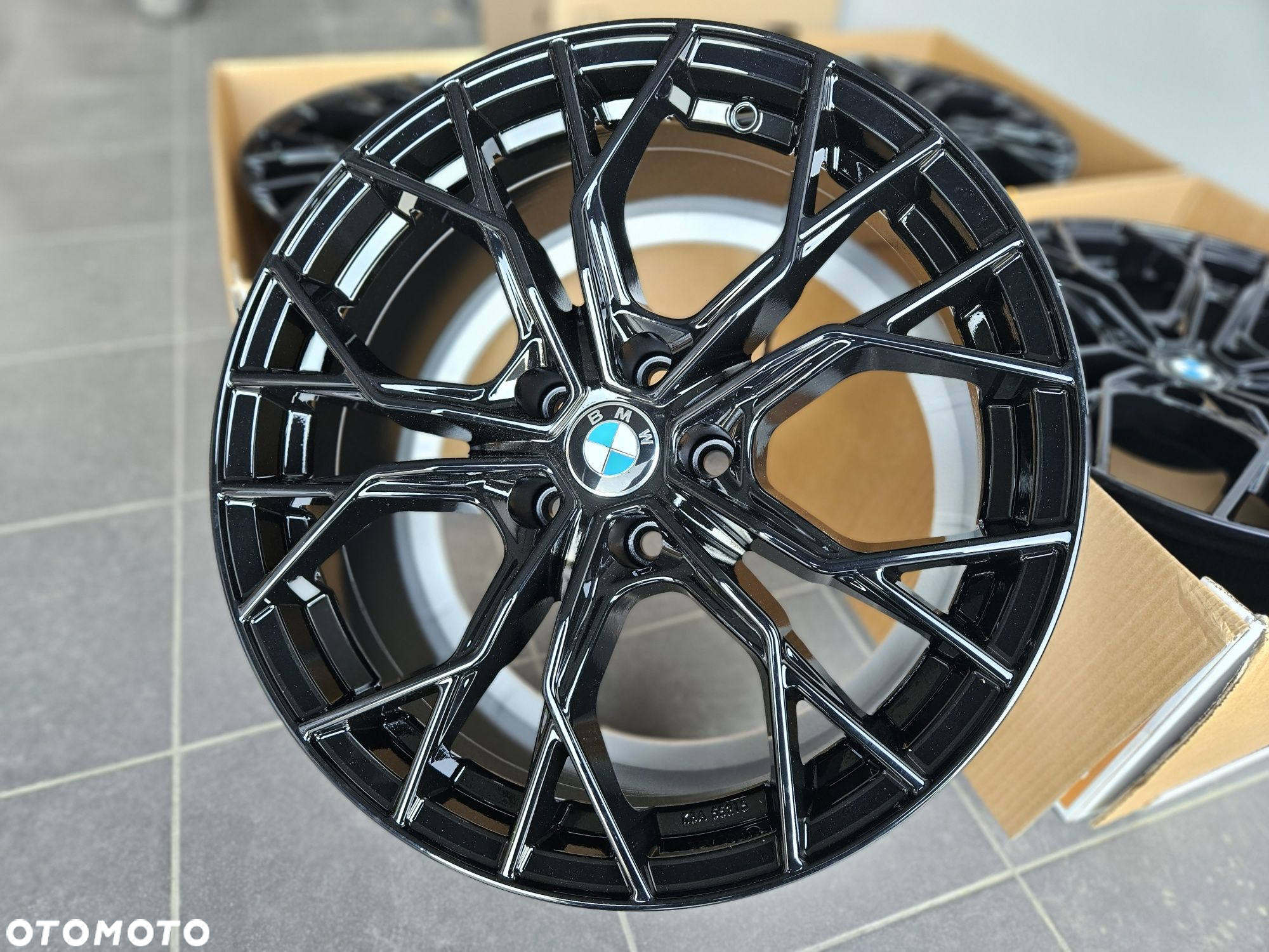 BMW X1 19 Nowe 5x112 X1 / iX1 U11 / X2 / iX2 U10 Felgi Czarne Alufelgi - 4