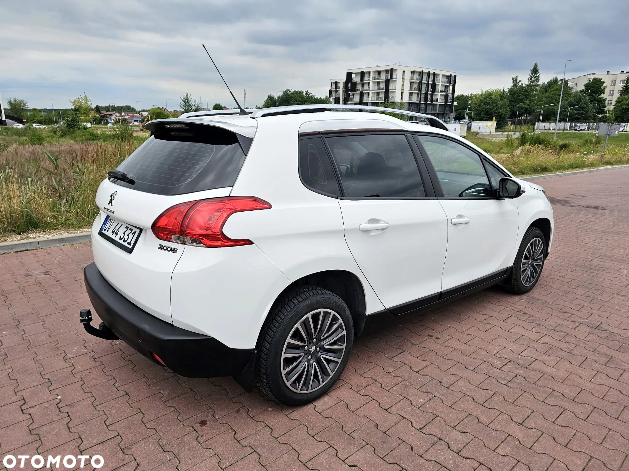 Peugeot 2008 - 12