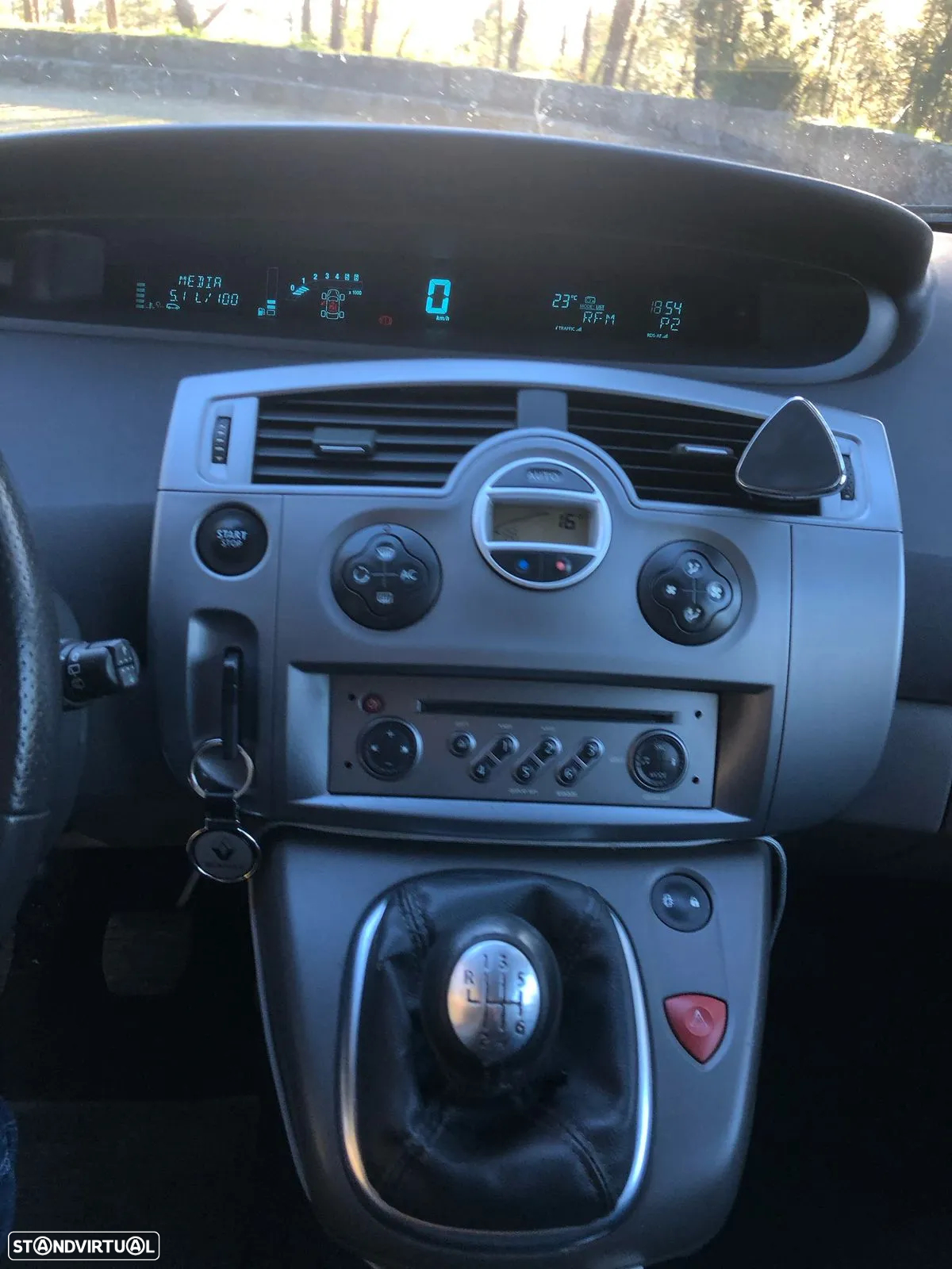 Renault Mégane Scénic - 10