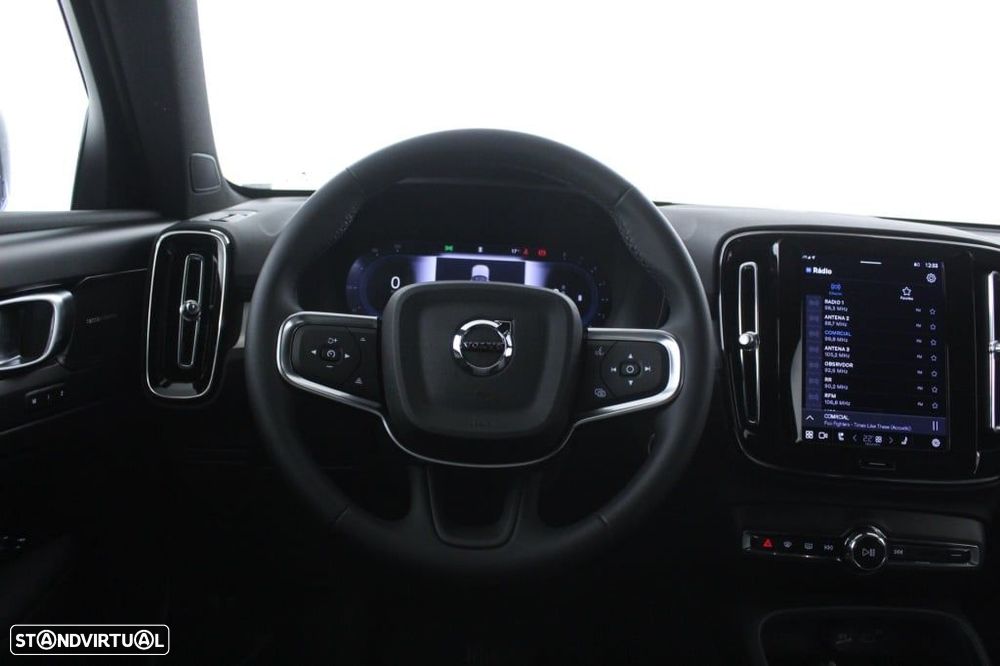 Volvo XC 40 2.0 B3 Plus Dark - 20