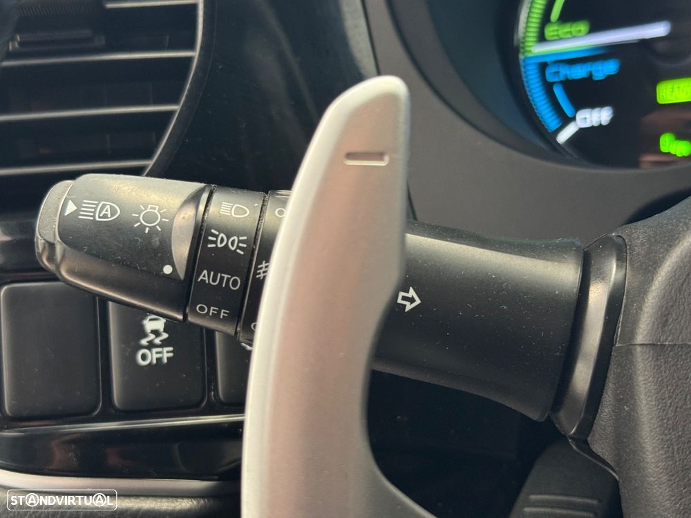 Mitsubishi Outlander 2.4 Intense - 24