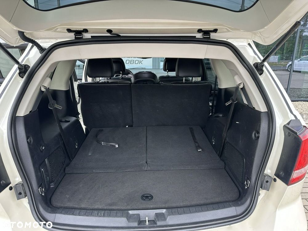 Fiat Freemont 2.0 Multijet Lounge AWD - 34