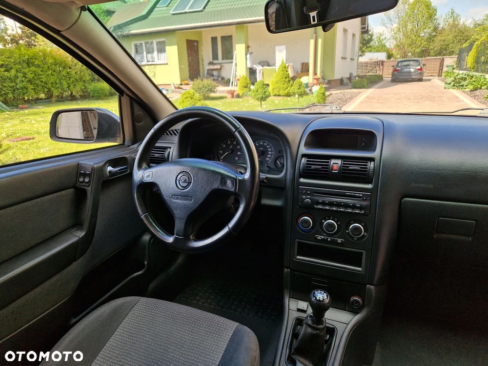 Opel Astra - 10