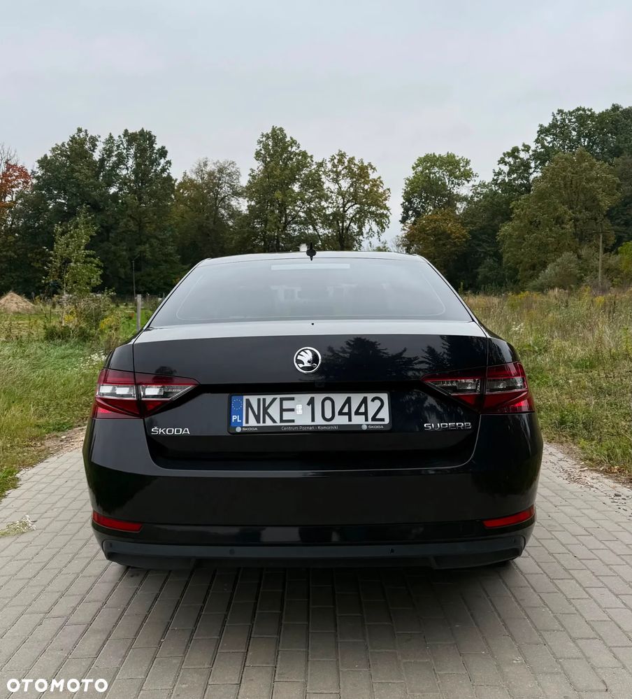 Skoda Superb 2.0 TDI Sportline DSG - 6