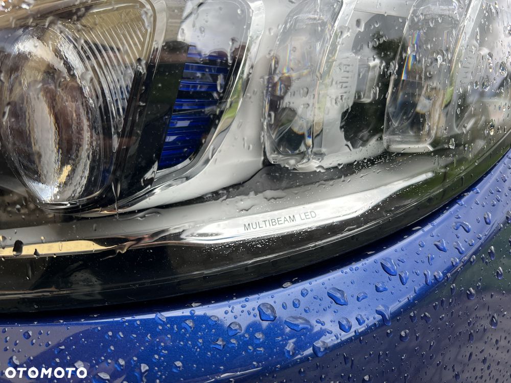 Mercedes-Benz C-Class 2019 photo 3