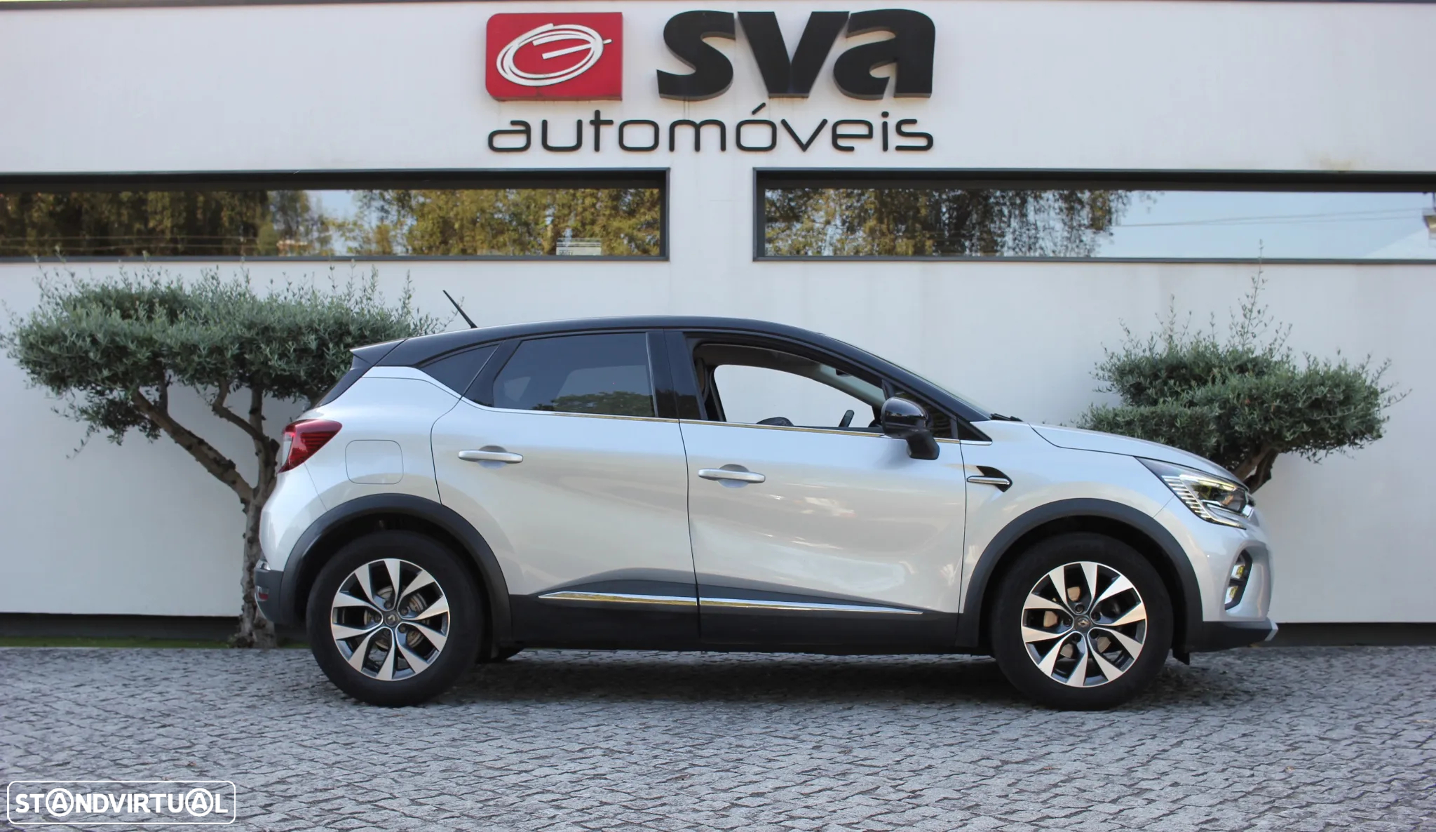 Renault Captur 1.0 TCe Exclusive - 2