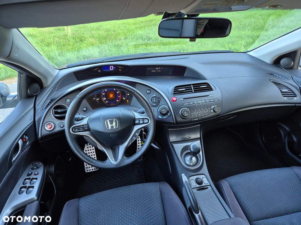 Honda Civic 1.4 i-VTEC Comfort - 25