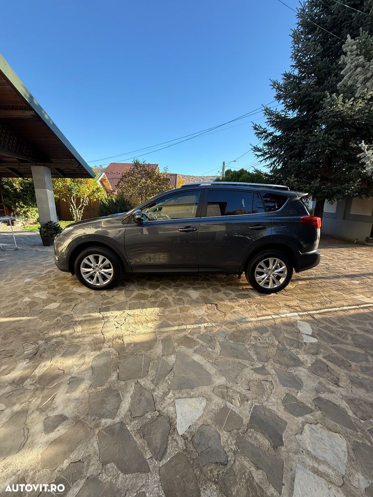 Toyota RAV4 2.2 D-4CAT 4WD Aut Executive - 3